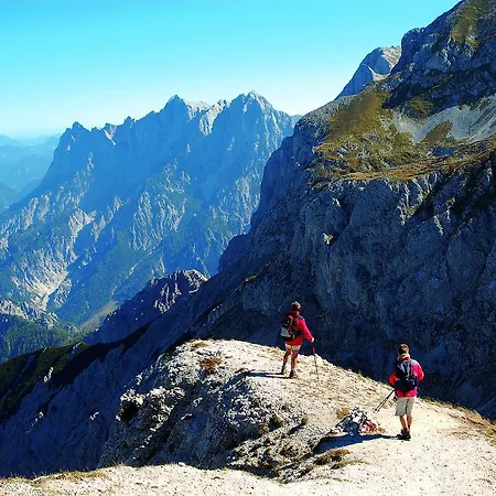 Landgasthof Buchner アドモント