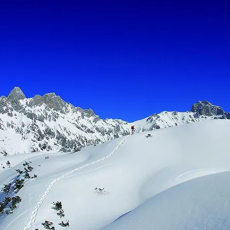 Landgasthof Buchner イン アドモント